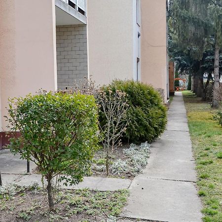 Krisztina Apartman 81 Hajdúszoboszló Exterior foto