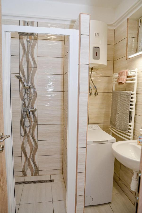 Krisztina Apartman 81 Hajdúszoboszló Exterior foto